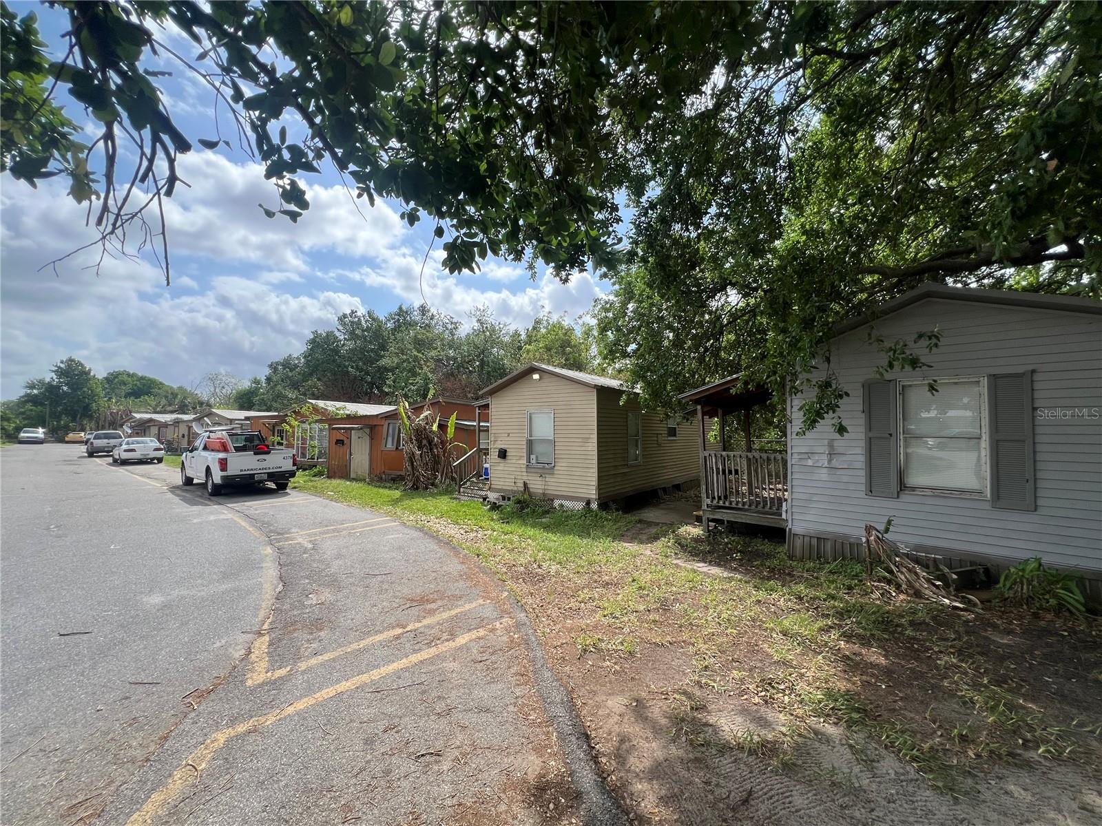 15992 W COLONIAL DR, OAKLAND, FL, 34787