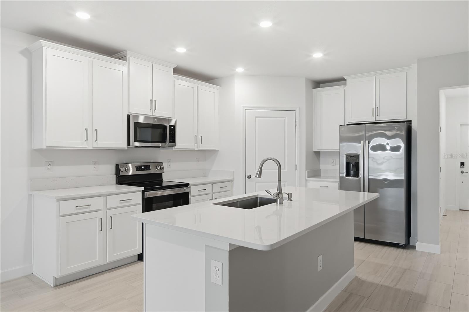 10976 GABLE DIG LOOP, SAN ANTONIO, FL, 33576