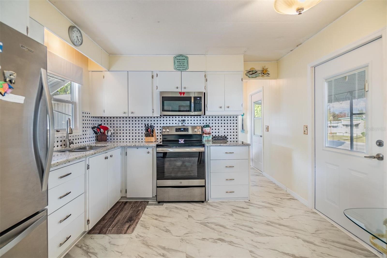 37321 8TH AVE, ZEPHYRHILLS, FL, 33542