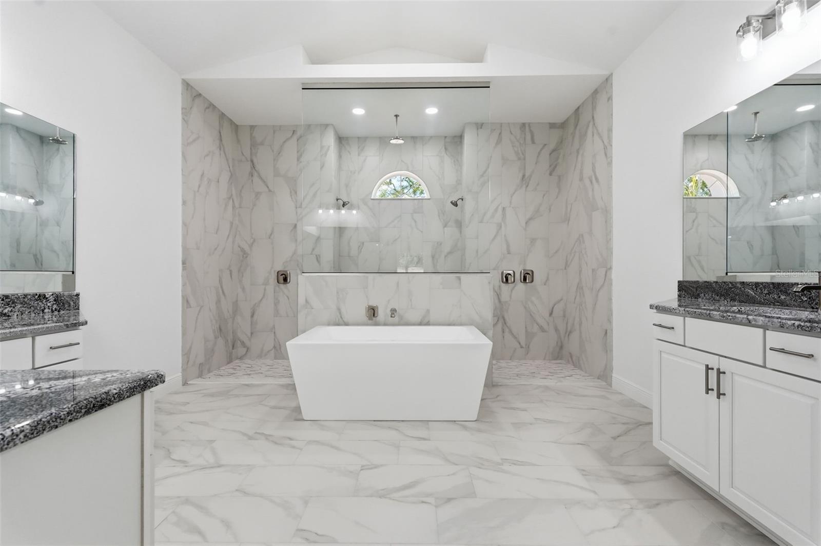 421 W CHASE ST, HERNANDO, FL, 34442