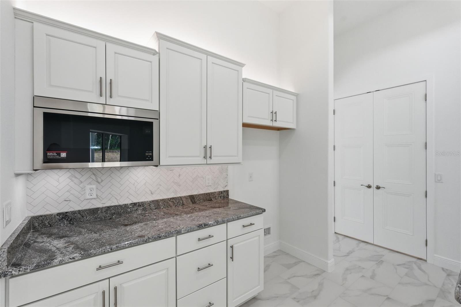 421 W CHASE ST, HERNANDO, FL, 34442