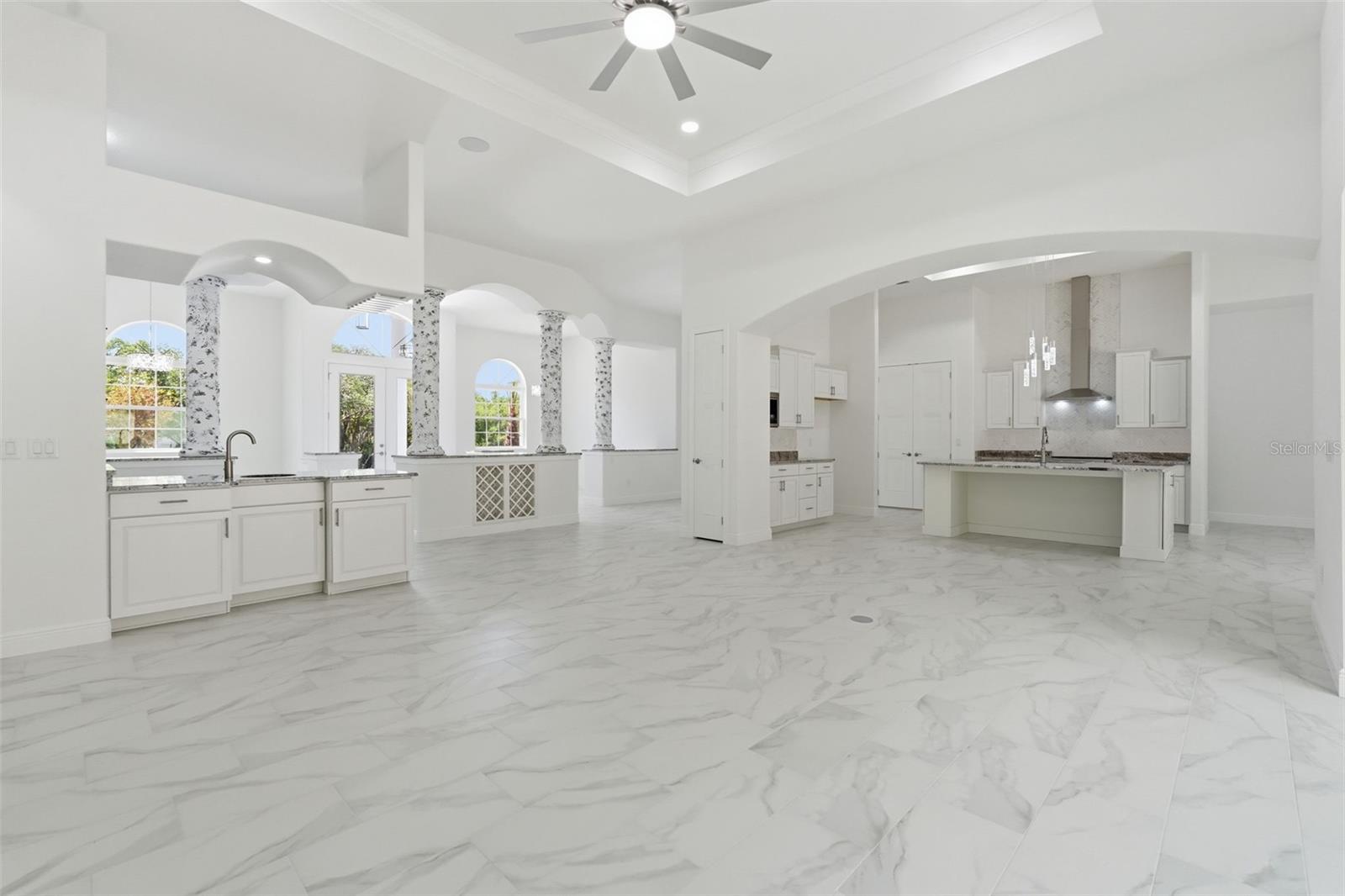 421 W CHASE ST, HERNANDO, FL, 34442