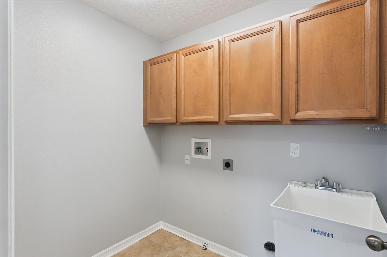 2319 CARNATION HILL CT, ORLANDO, FL, 32820