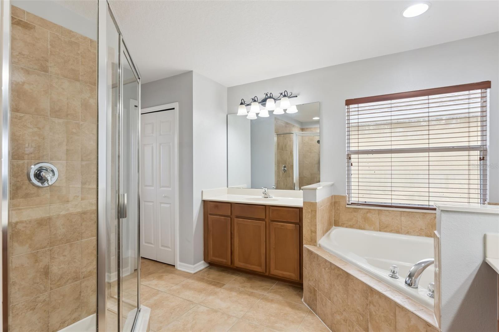 2319 CARNATION HILL CT, ORLANDO, FL, 32820