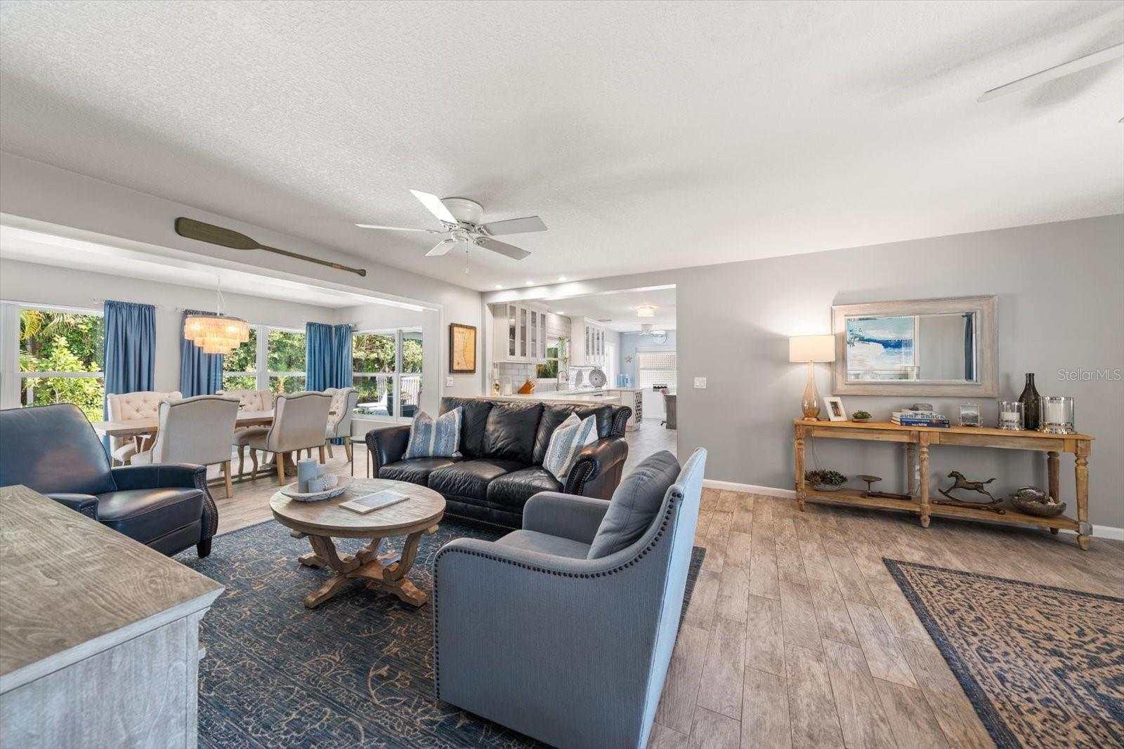 1729 LAURIE LN, BELLEAIR, FL, 33756