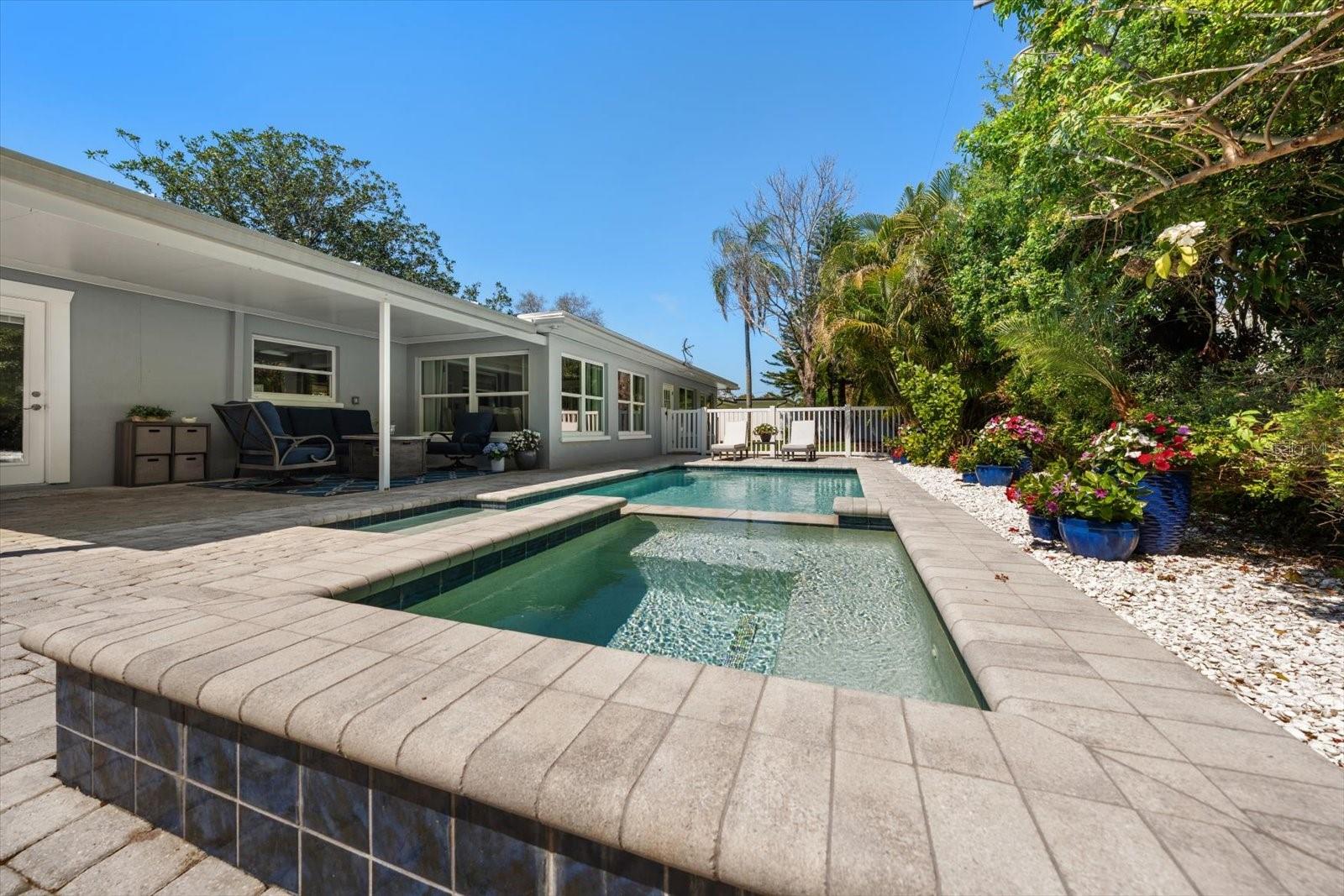 1729 LAURIE LN, BELLEAIR, FL, 33756