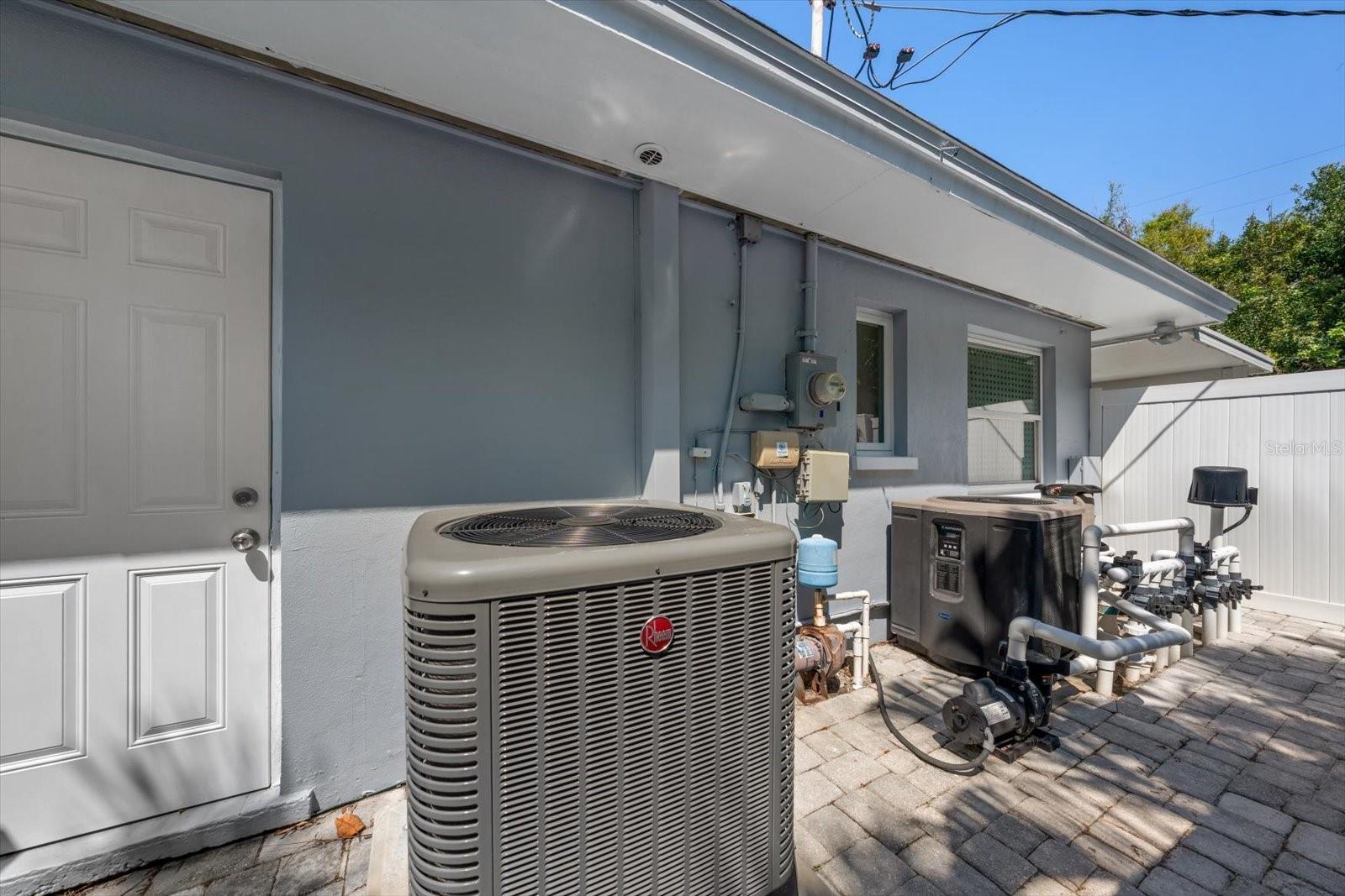 1729 LAURIE LN, BELLEAIR, FL, 33756