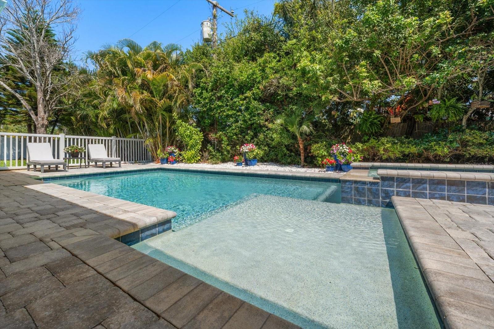 1729 LAURIE LN, BELLEAIR, FL, 33756