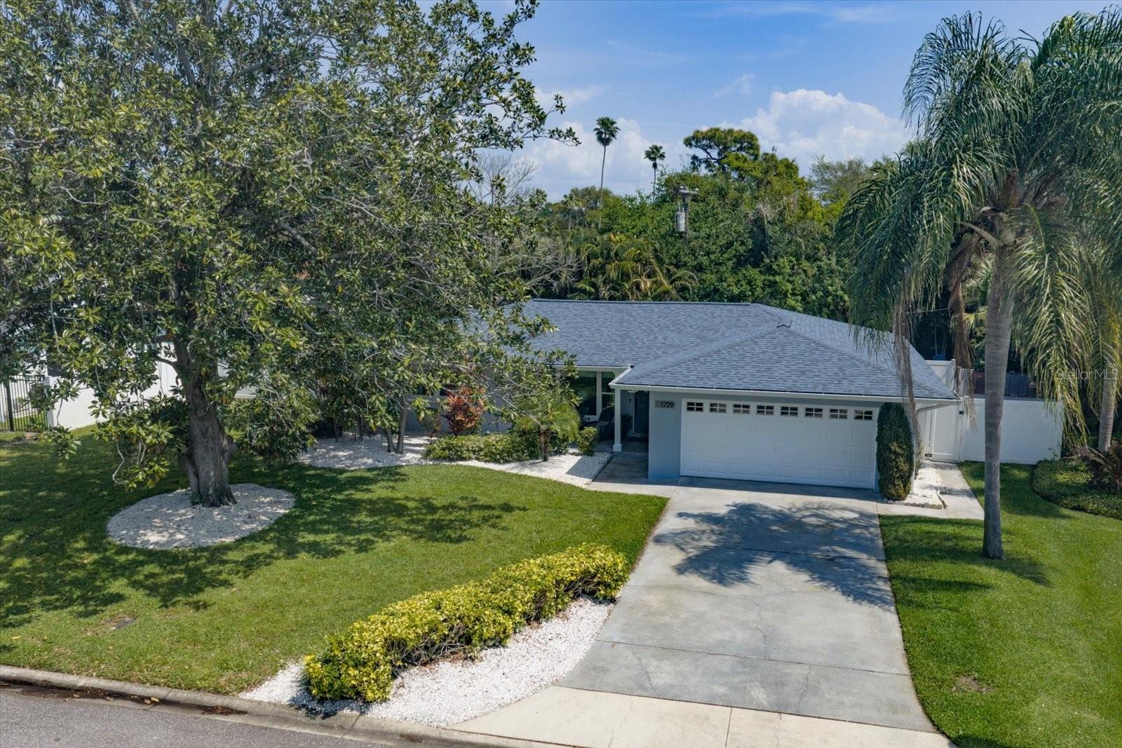 1729 LAURIE LN, BELLEAIR, FL, 33756