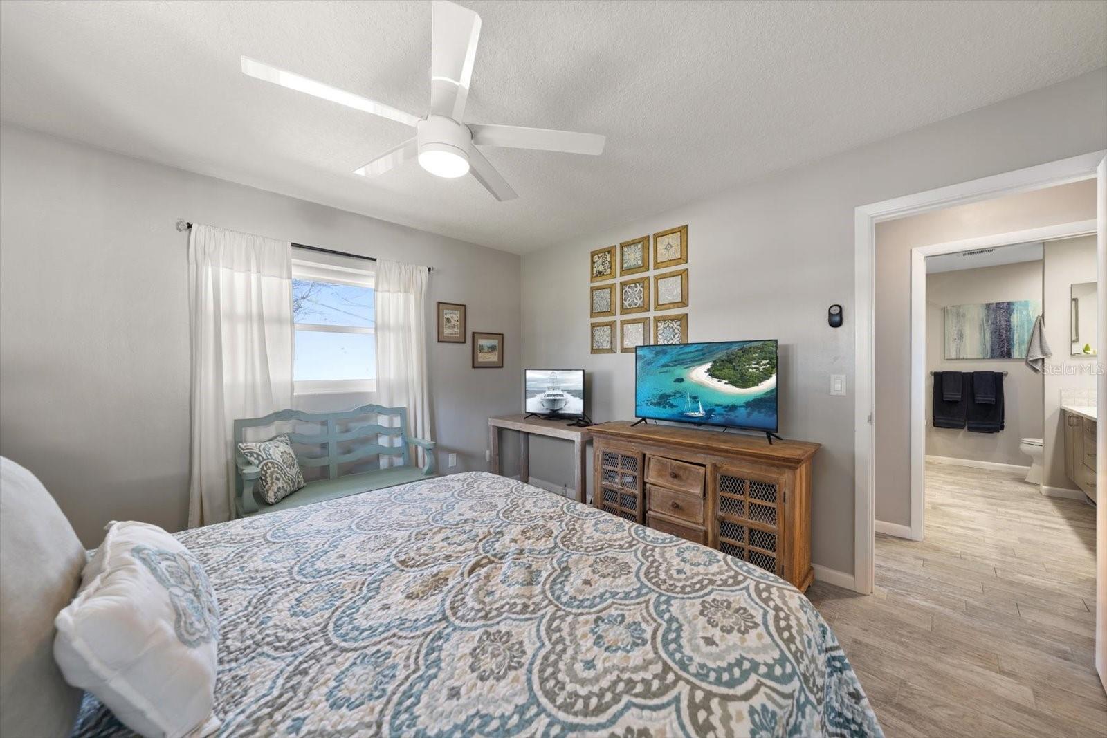 1729 LAURIE LN, BELLEAIR, FL, 33756