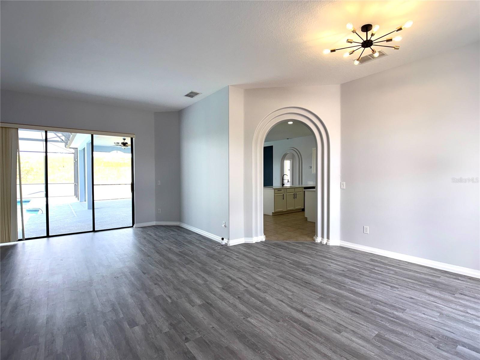 448 COVENTRY RD, DAVENPORT, FL, 33897
