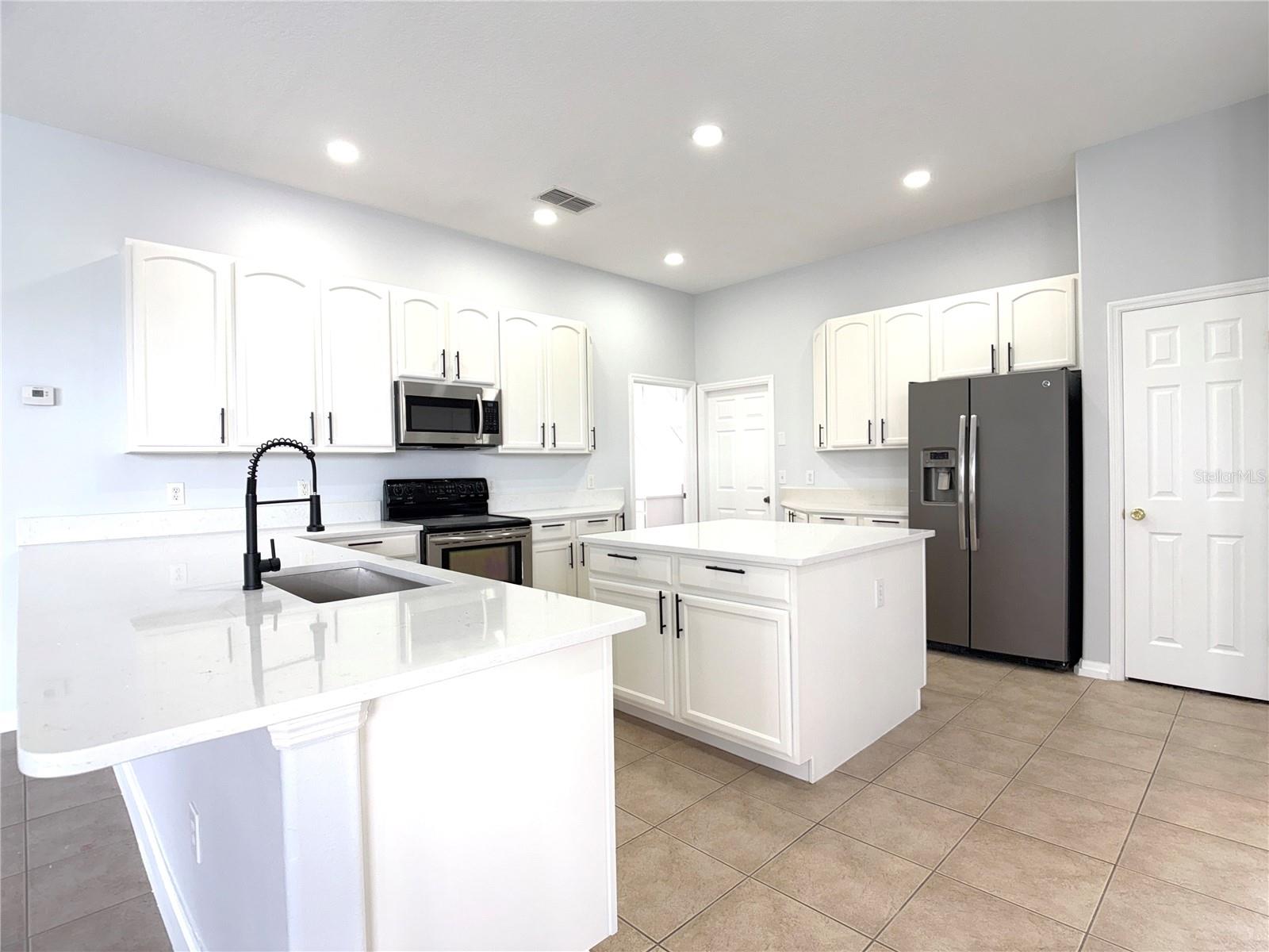 448 COVENTRY RD, DAVENPORT, FL, 33897