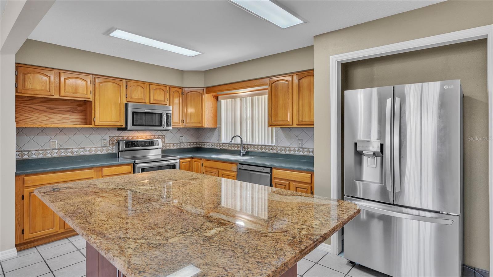 6110 DOWNING ST, DOVER, FL, 33527