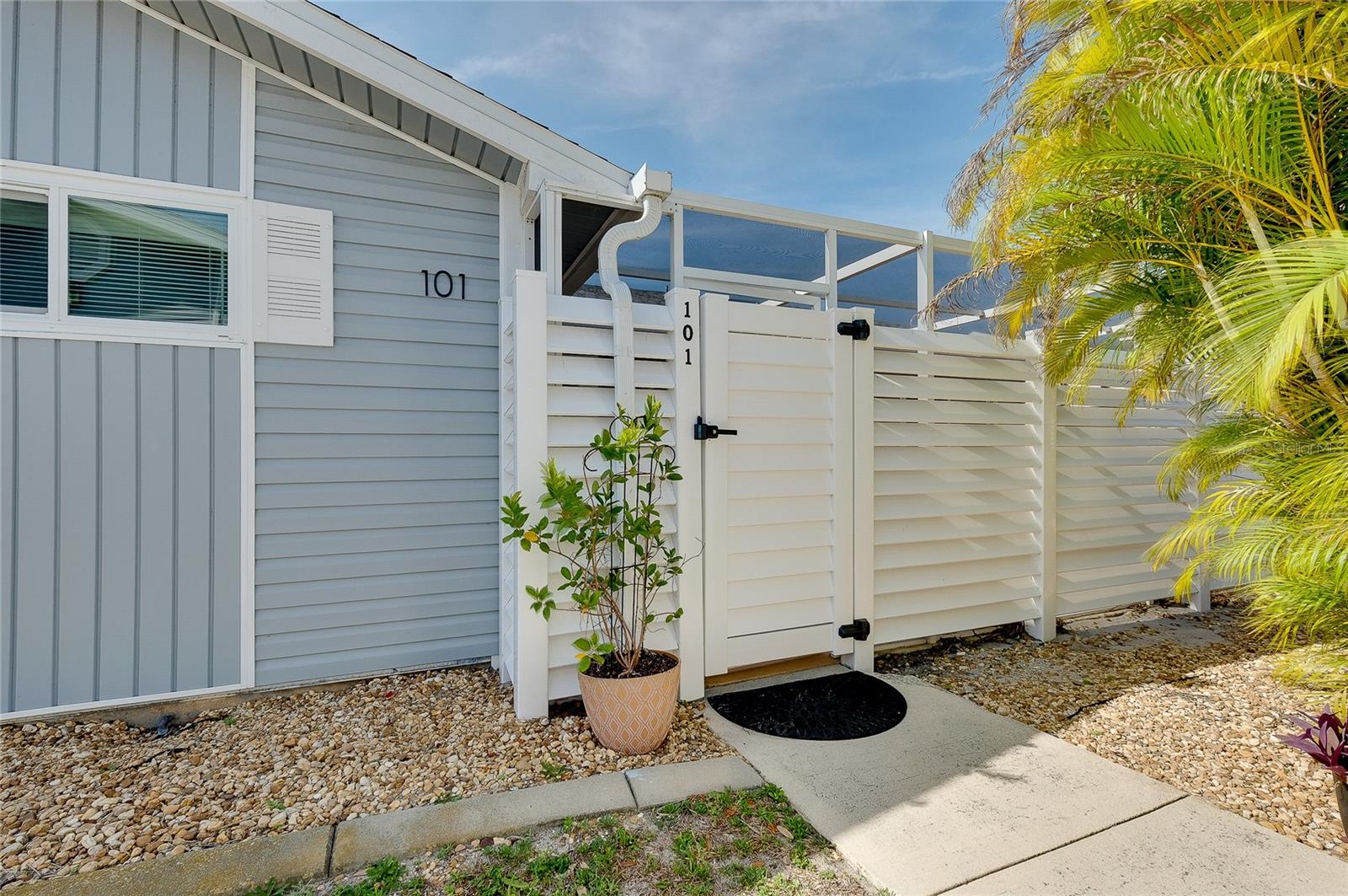 3300 LOVELAND BLVD #101, PUNTA GORDA, FL, 33980