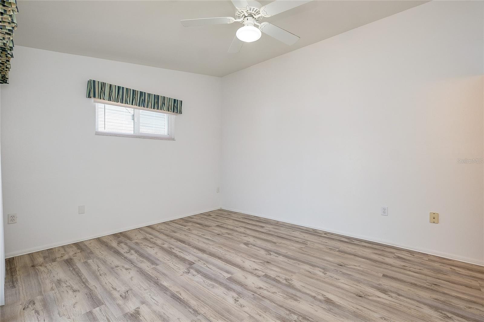 3300 LOVELAND BLVD #101, PUNTA GORDA, FL, 33980