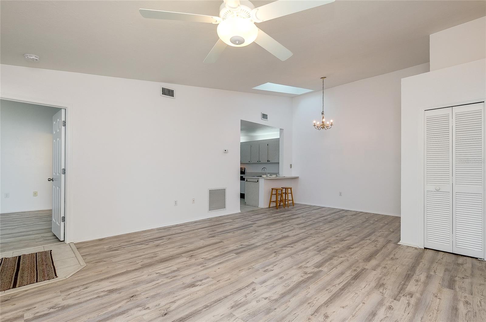 3300 LOVELAND BLVD #101, PUNTA GORDA, FL, 33980