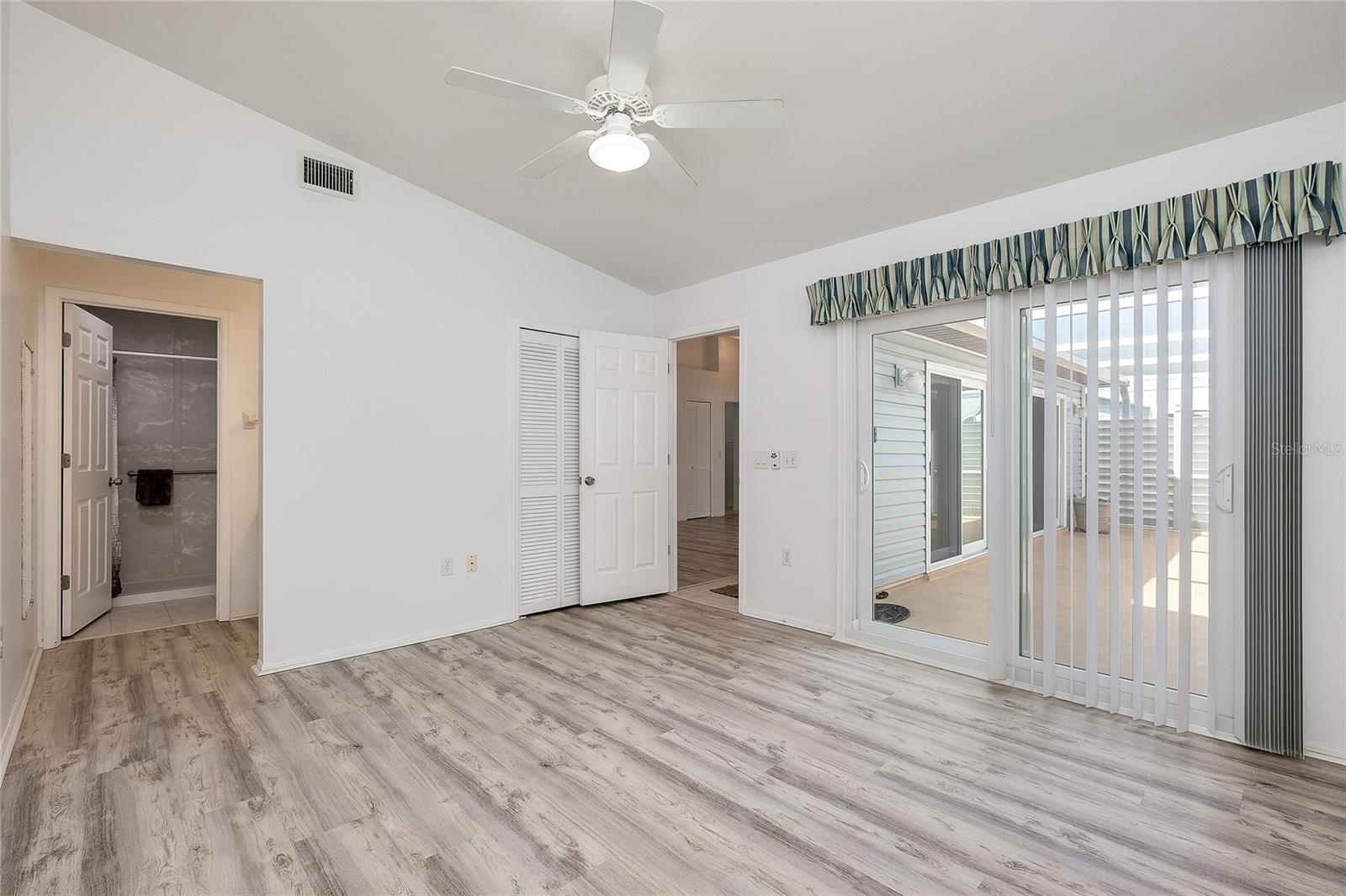 3300 LOVELAND BLVD #101, PUNTA GORDA, FL, 33980