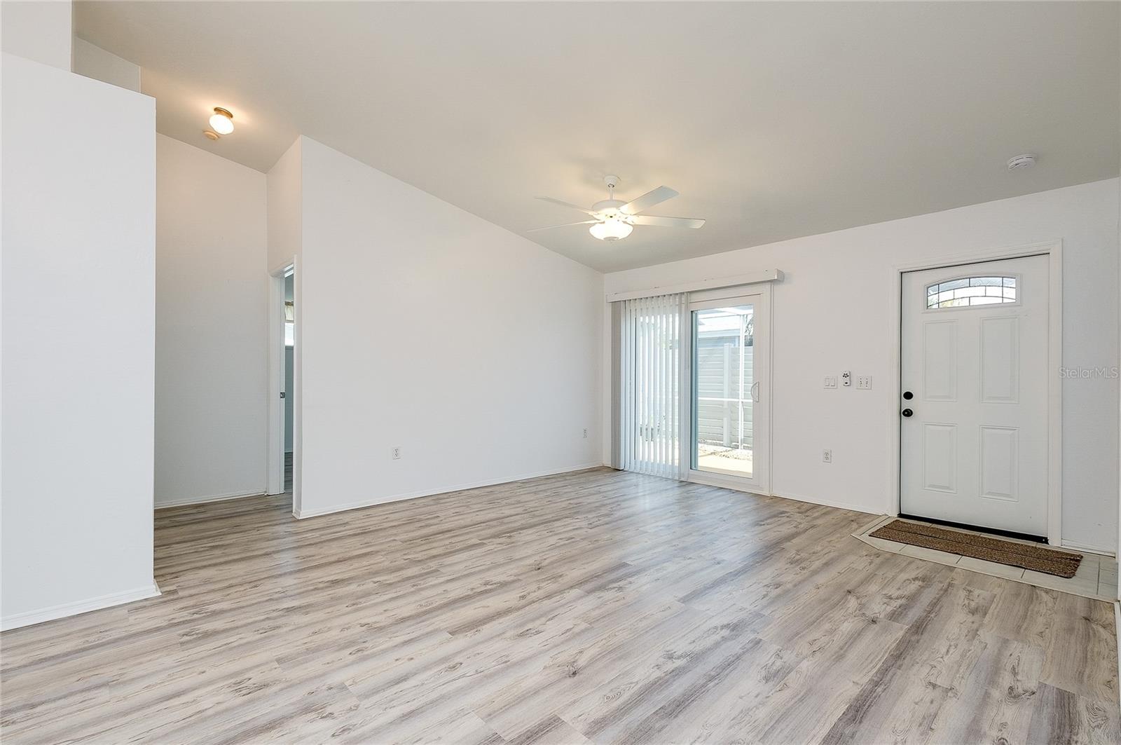 3300 LOVELAND BLVD #101, PUNTA GORDA, FL, 33980