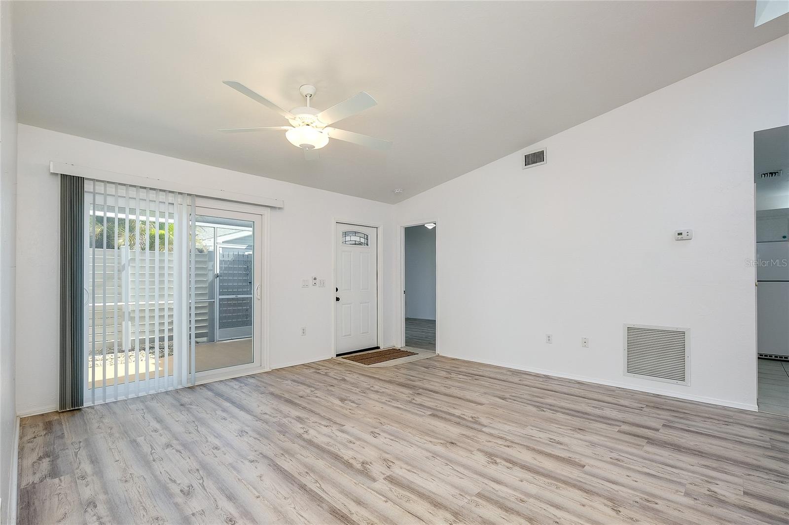 3300 LOVELAND BLVD #101, PUNTA GORDA, FL, 33980