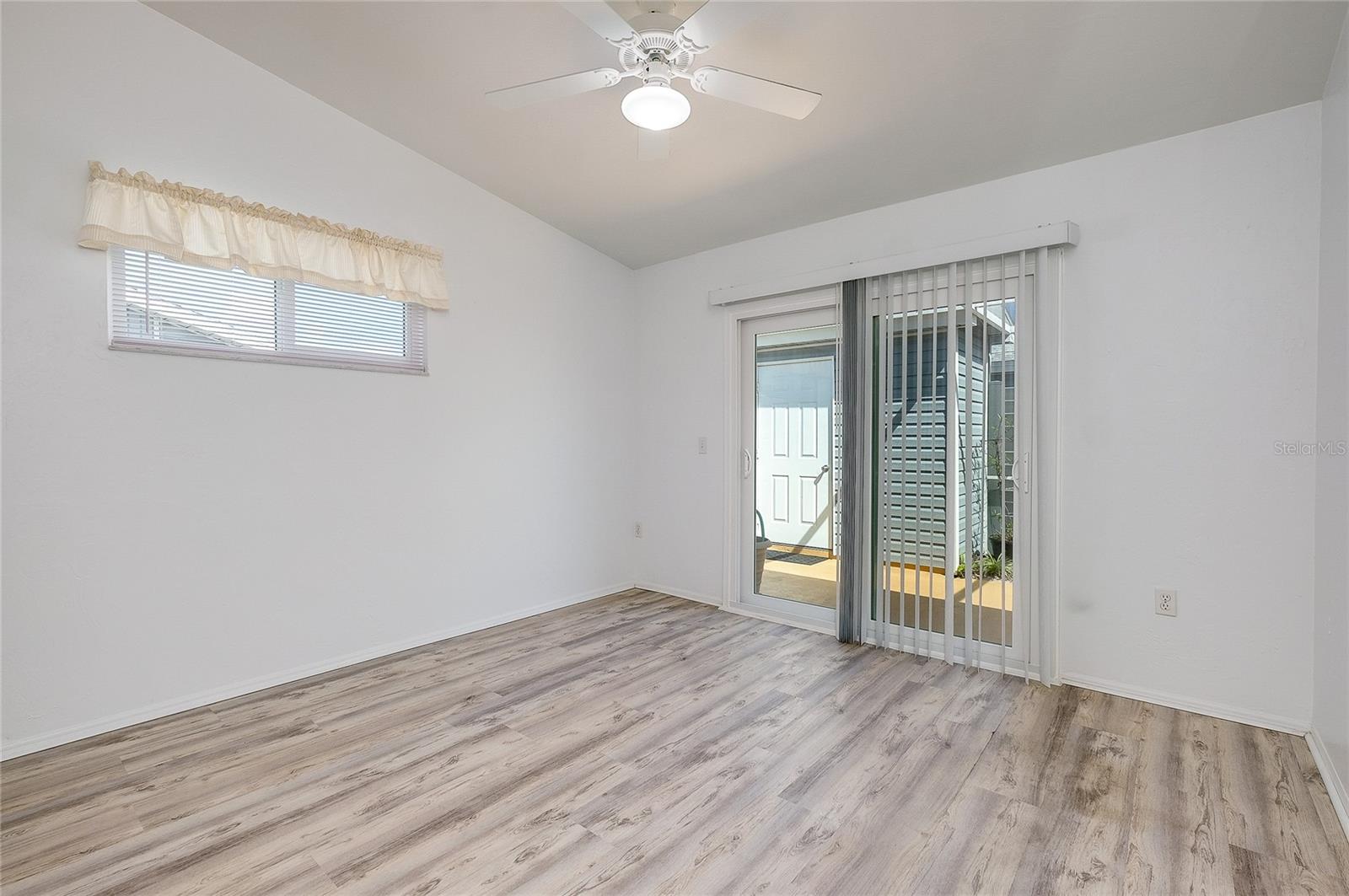 3300 LOVELAND BLVD #101, PUNTA GORDA, FL, 33980