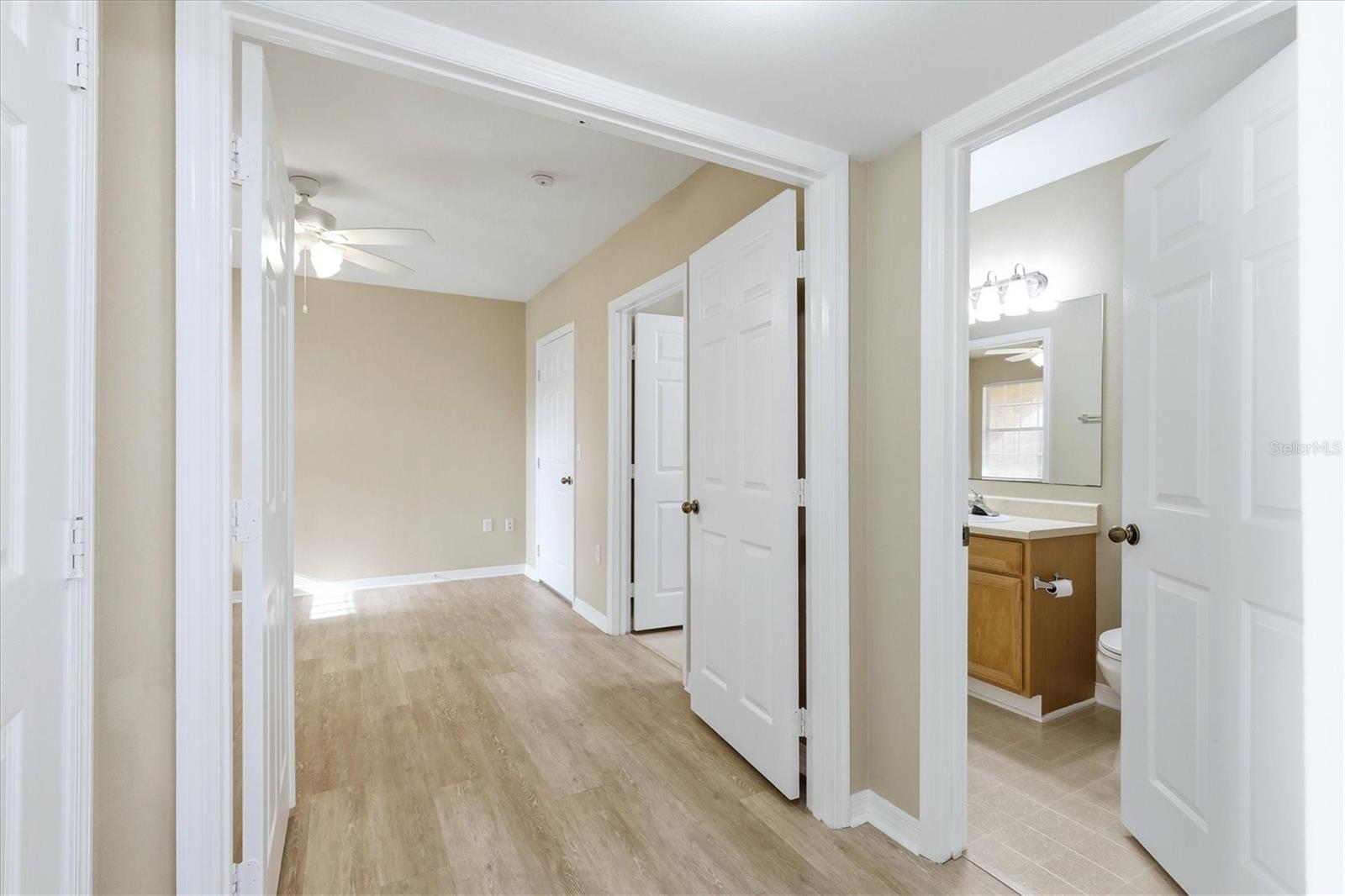 1015 VILLAGIO CIR #202, SARASOTA, FL, 34237