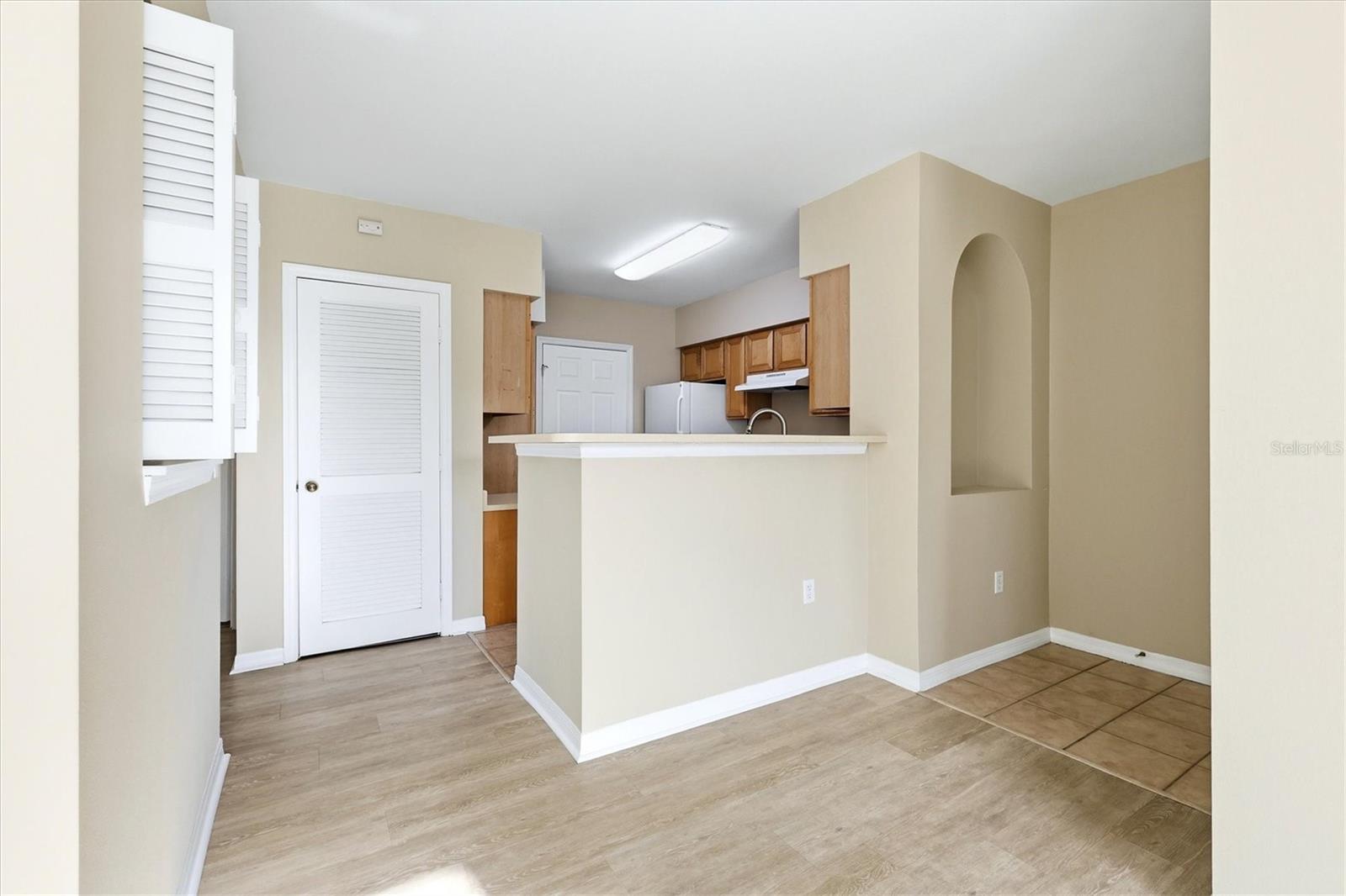1015 VILLAGIO CIR #202, SARASOTA, FL, 34237