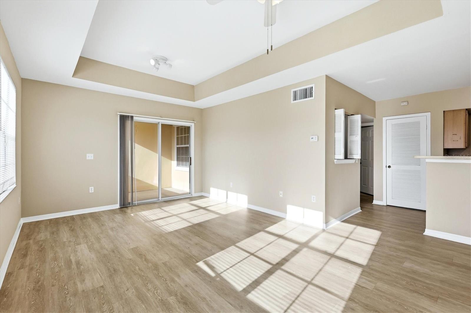 1015 VILLAGIO CIR #202, SARASOTA, FL, 34237