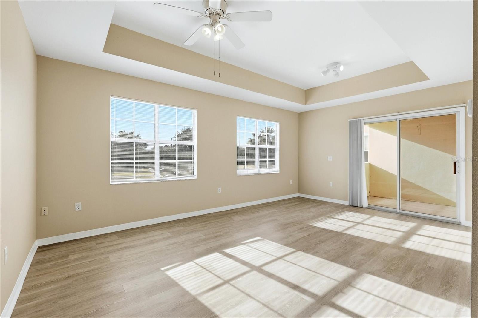 1015 VILLAGIO CIR #202, SARASOTA, FL, 34237
