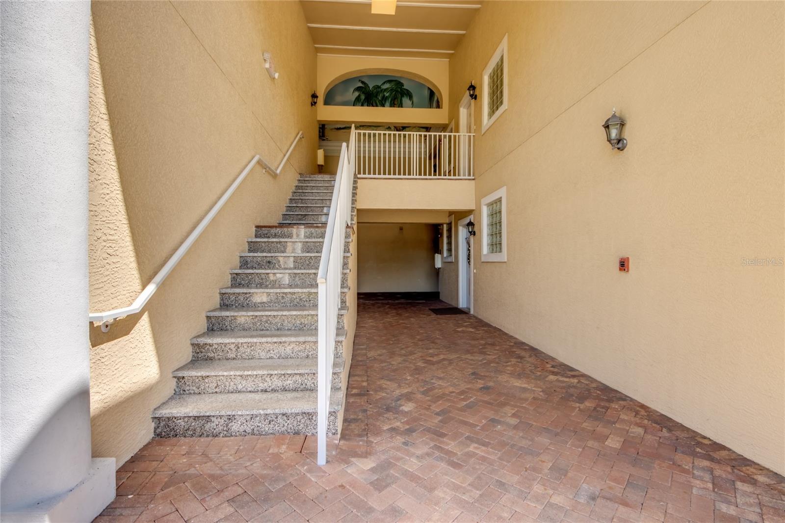 12515 MCGREGOR BLVD #210, FORT MYERS, FL, 33919
