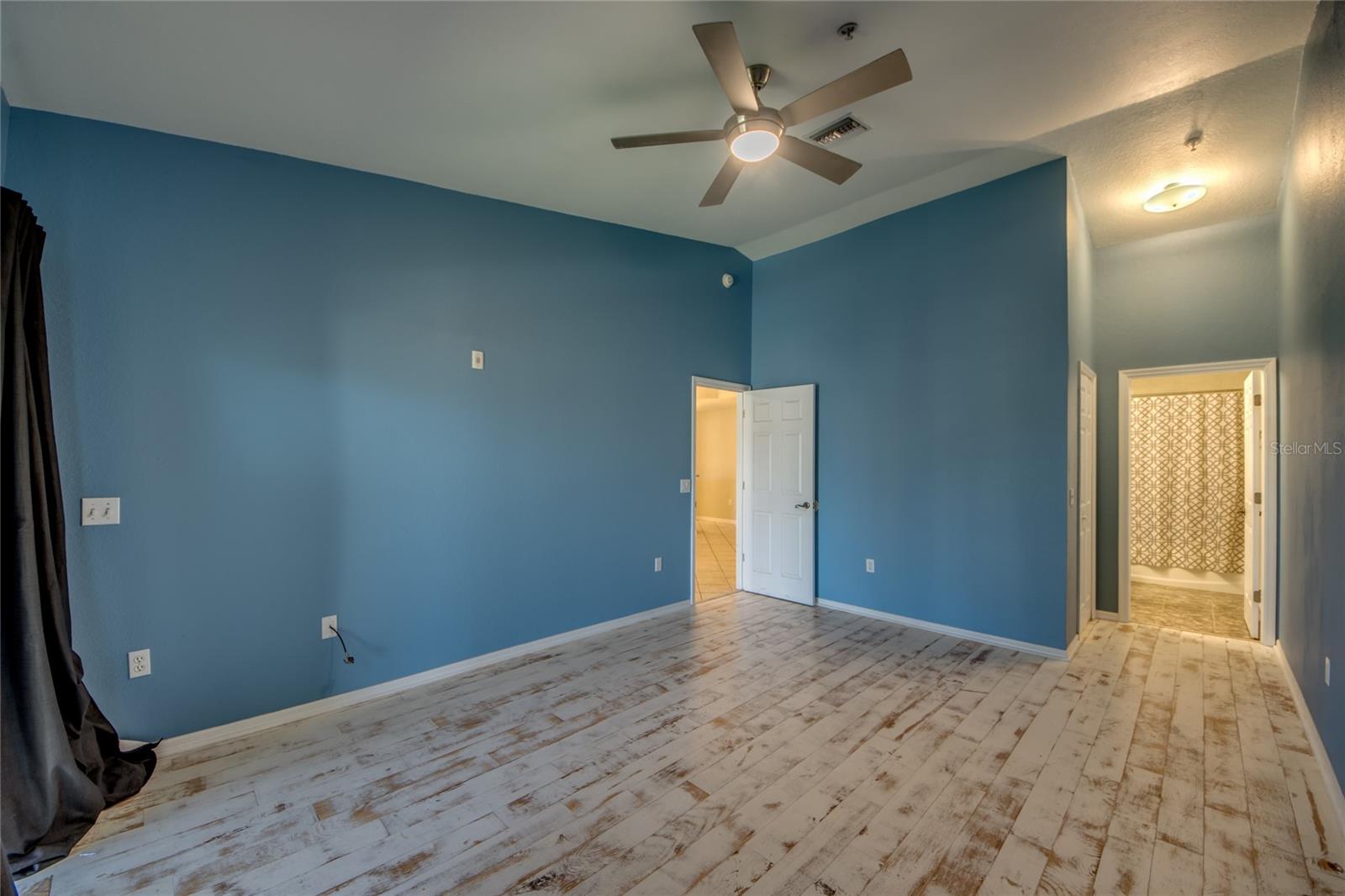 12515 MCGREGOR BLVD #210, FORT MYERS, FL, 33919