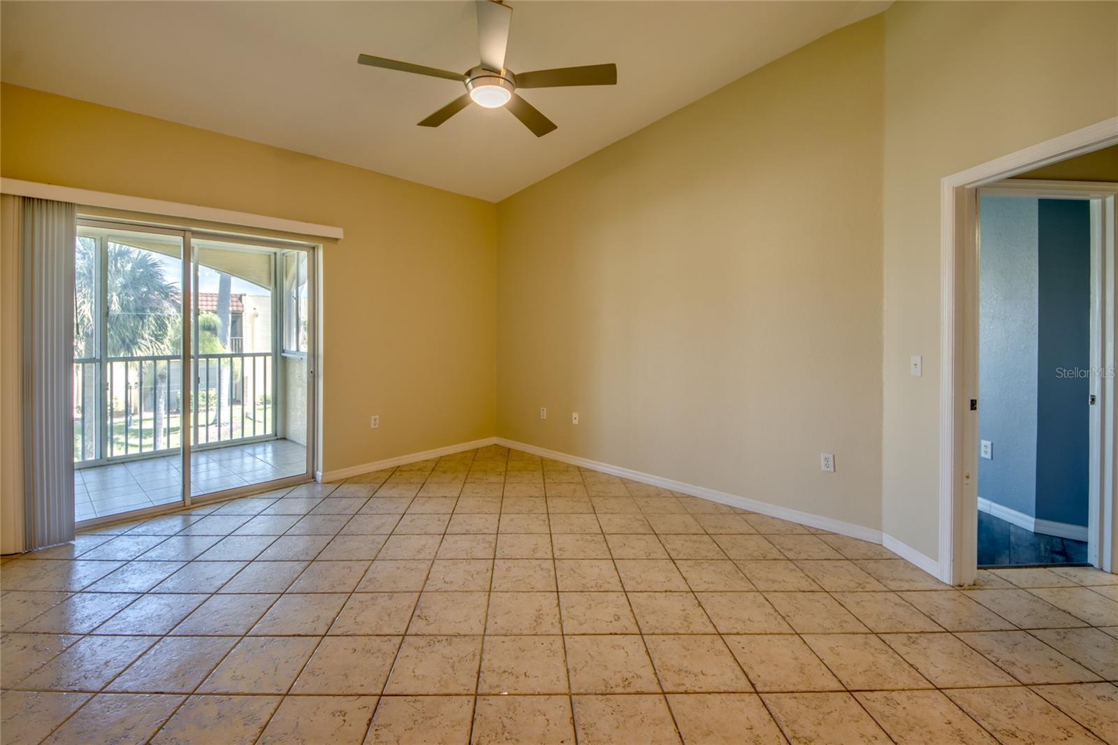 12515 MCGREGOR BLVD #210, FORT MYERS, FL, 33919