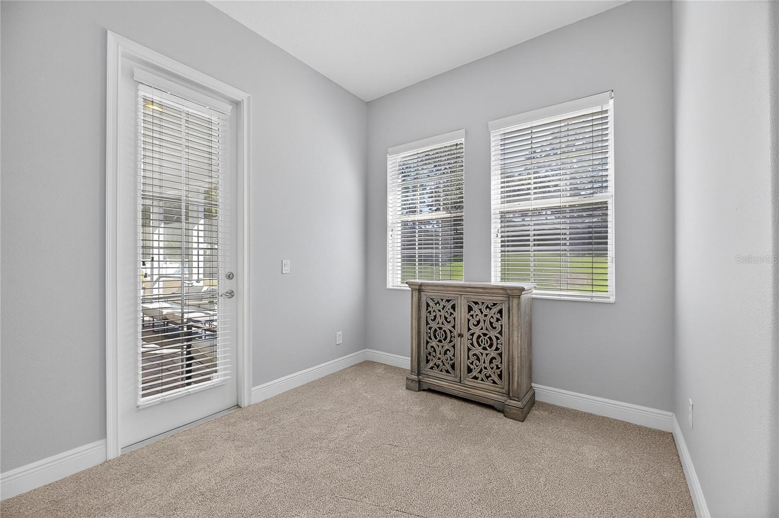 410 MANNS HARBOR DR, APOLLO BEACH, FL, 33572