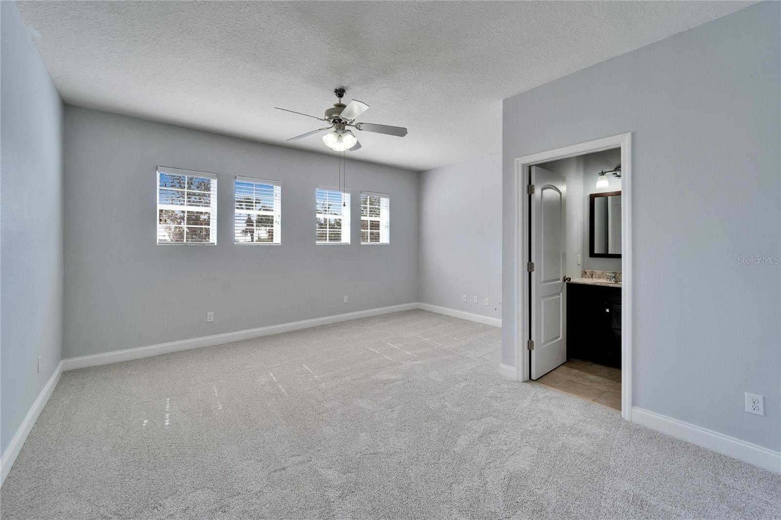410 MANNS HARBOR DR, APOLLO BEACH, FL, 33572