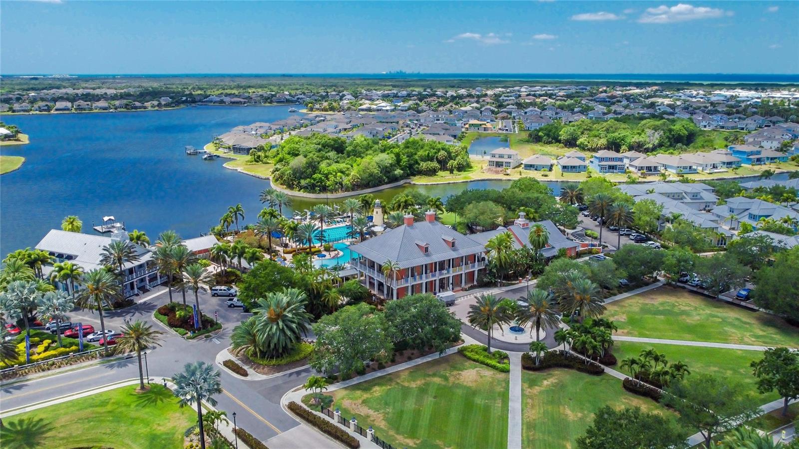 410 MANNS HARBOR DR, APOLLO BEACH, FL, 33572