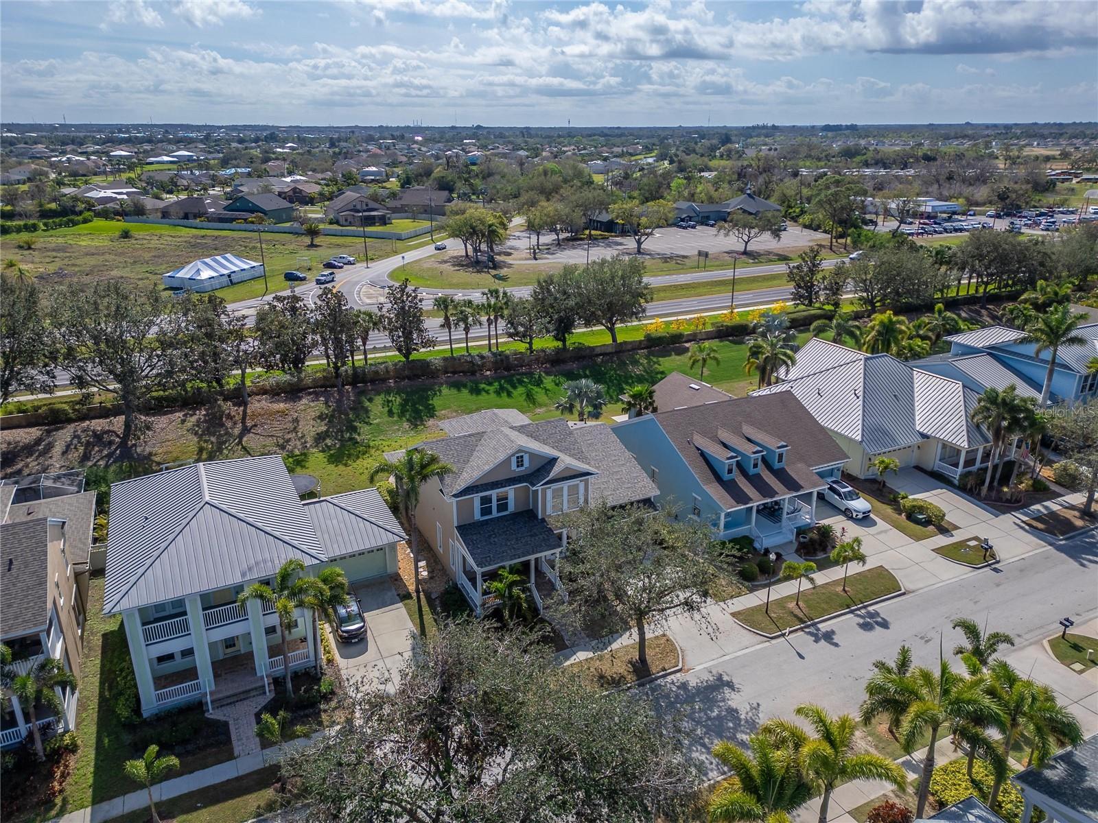 410 MANNS HARBOR DR, APOLLO BEACH, FL, 33572
