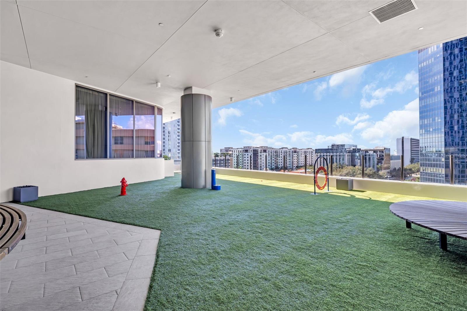 275 1ST AVE S #3704, ST PETERSBURG, FL, 33701