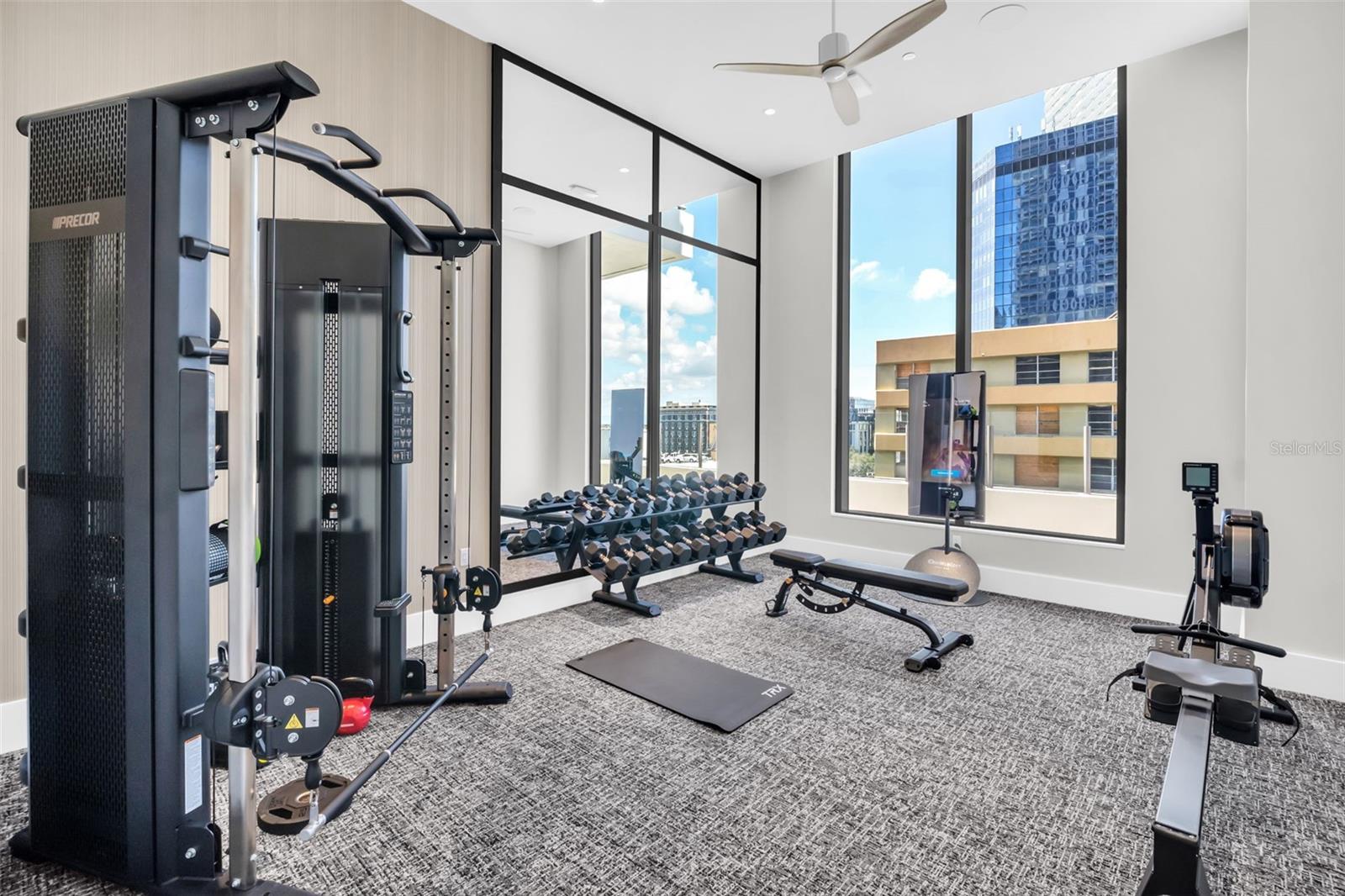 275 1ST AVE S #3704, ST PETERSBURG, FL, 33701