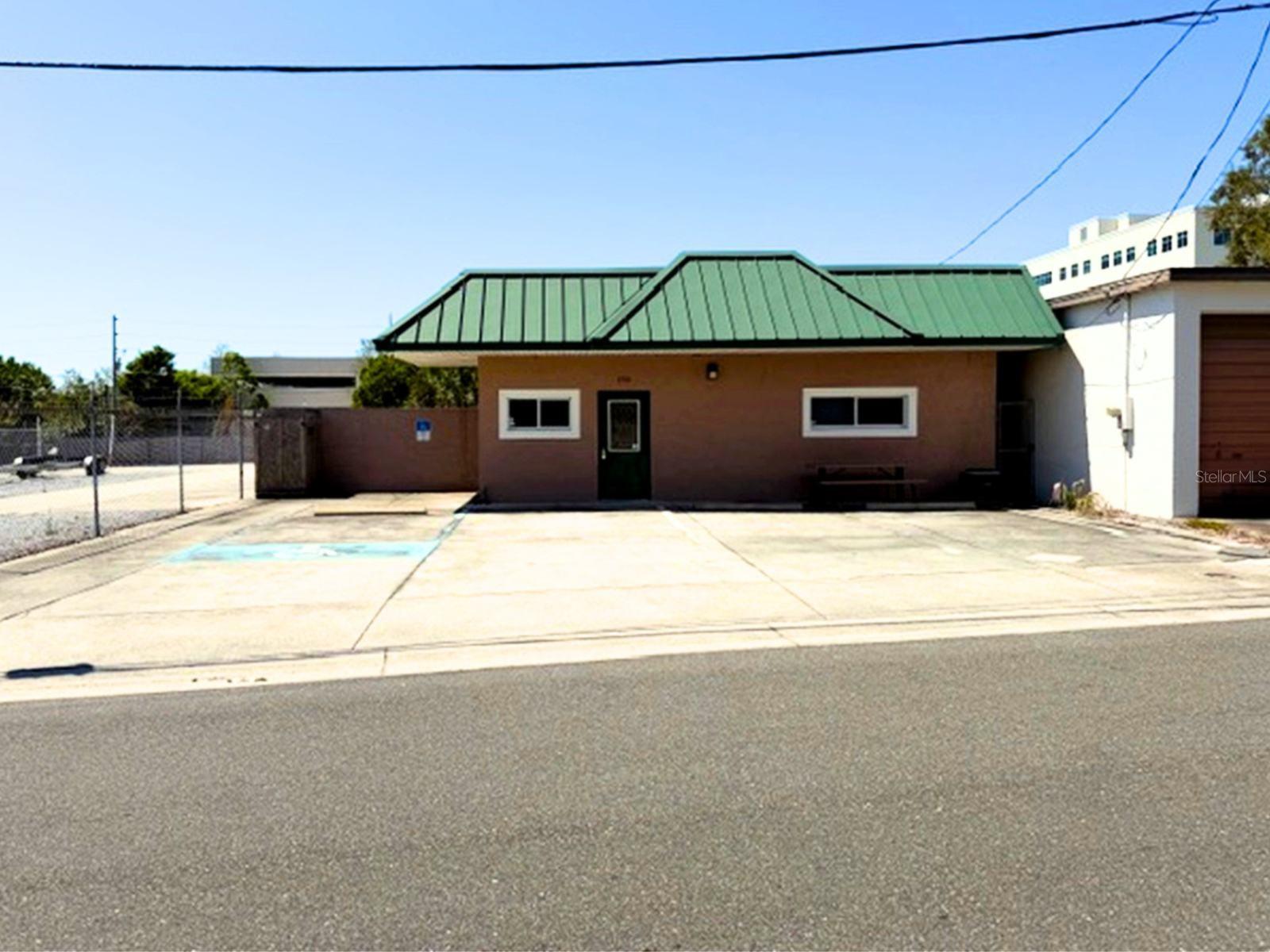 233 12TH ST SW, LARGO, FL, 33770