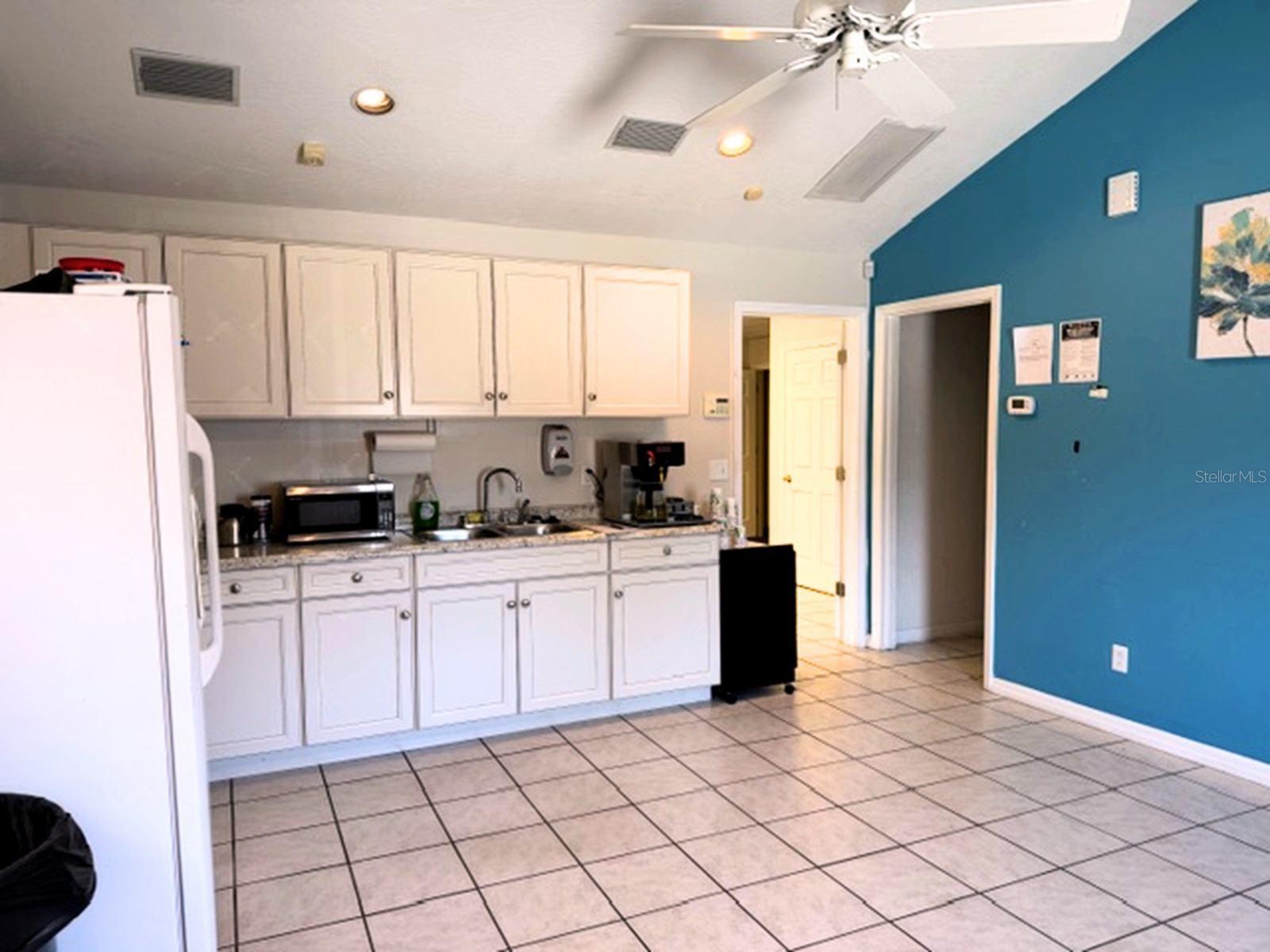 233 12TH ST SW, LARGO, FL, 33770