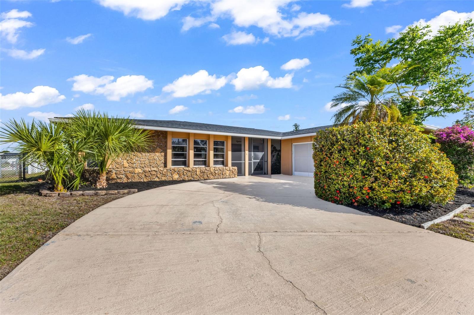 18 ANNAPOLIS LN, ROTONDA WEST, FL, 33947