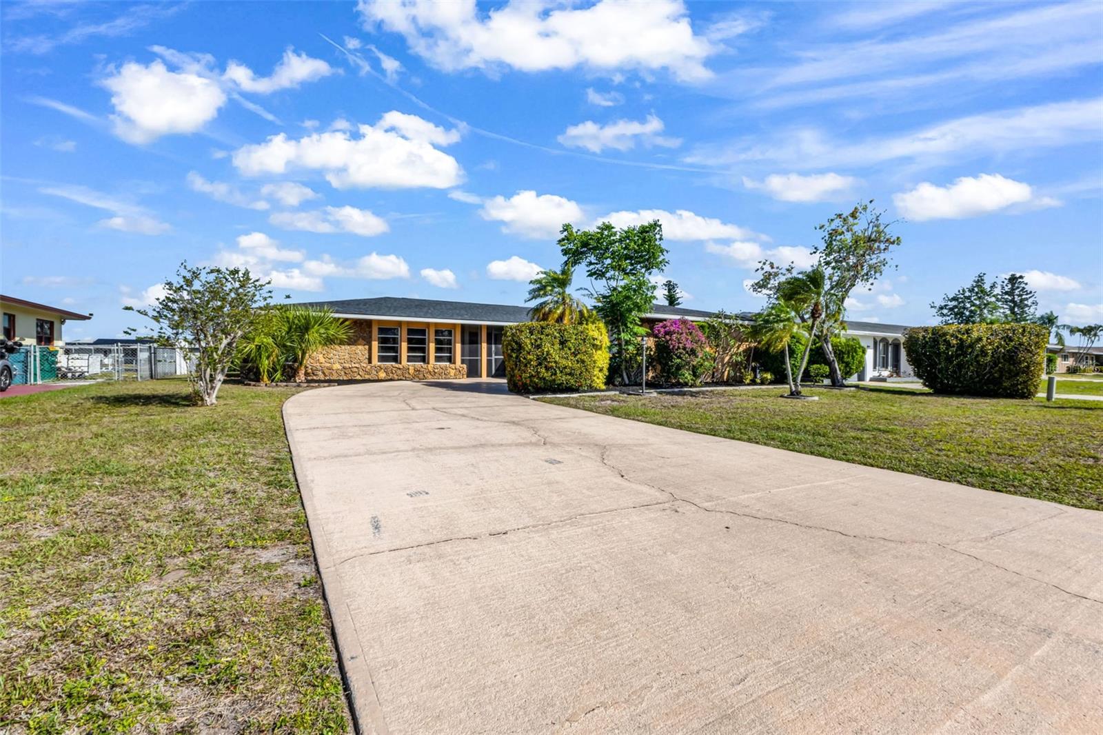 18 ANNAPOLIS LN, ROTONDA WEST, FL, 33947