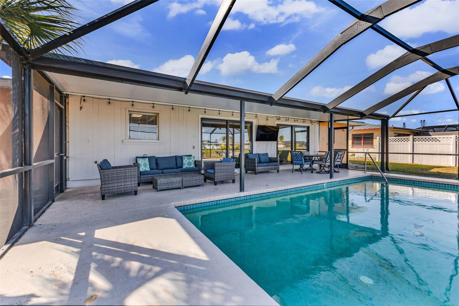 18 ANNAPOLIS LN, ROTONDA WEST, FL, 33947