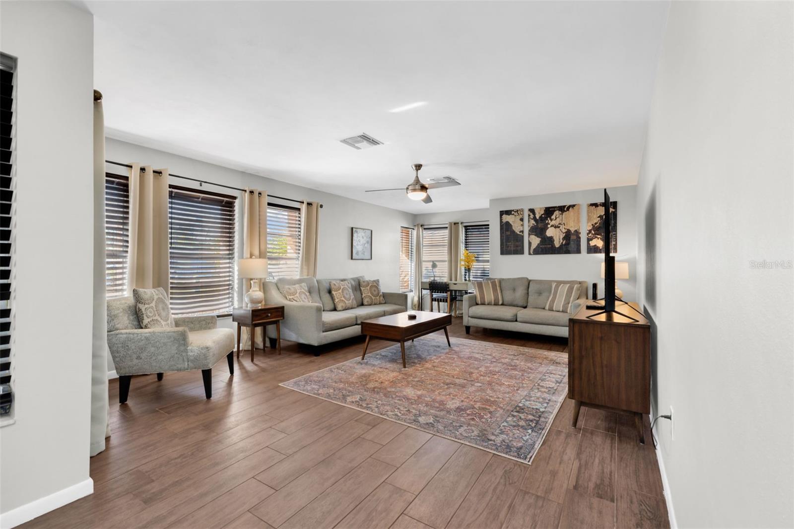 18 ANNAPOLIS LN, ROTONDA WEST, FL, 33947