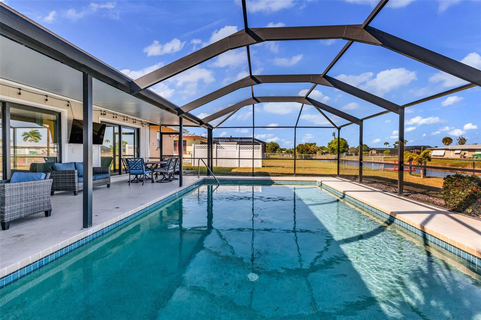 18 ANNAPOLIS LN, ROTONDA WEST, FL, 33947