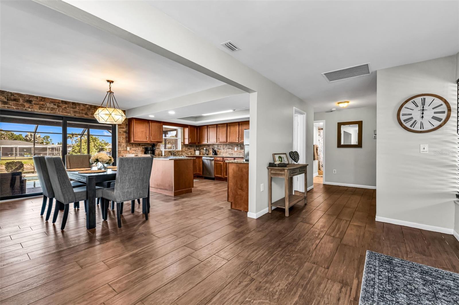 18 ANNAPOLIS LN, ROTONDA WEST, FL, 33947