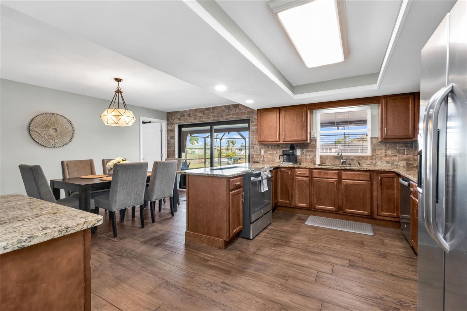 18 ANNAPOLIS LN, ROTONDA WEST, FL, 33947