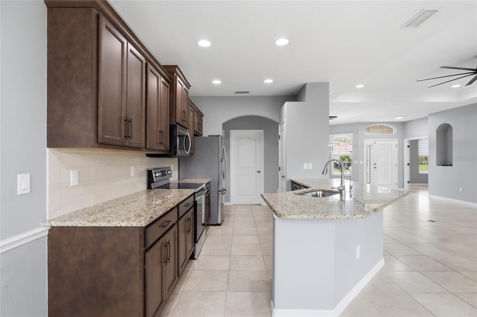 6 ARENA LAKE DR, PALM COAST, FL, 32137