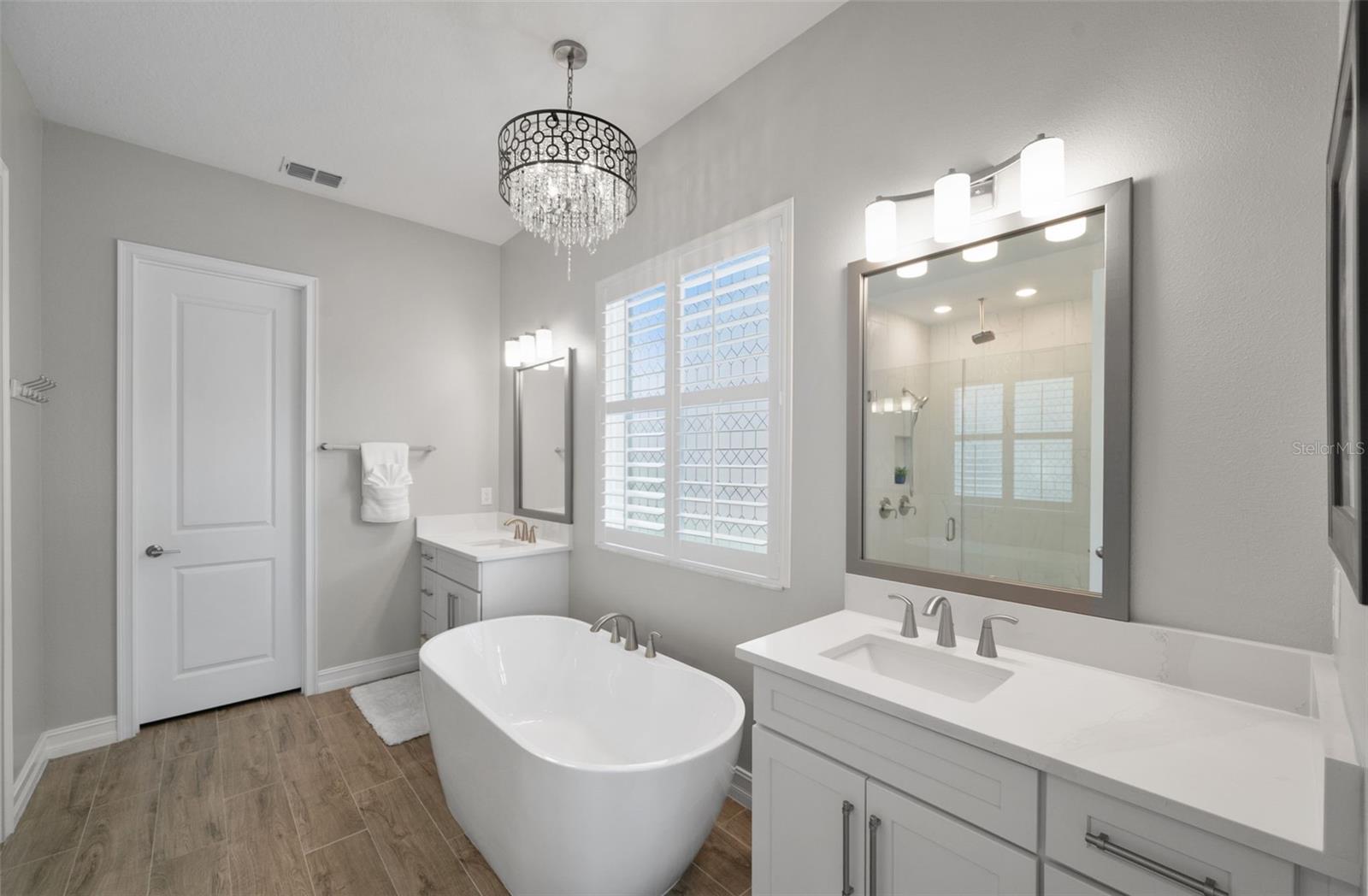 primary ensuite bathroom