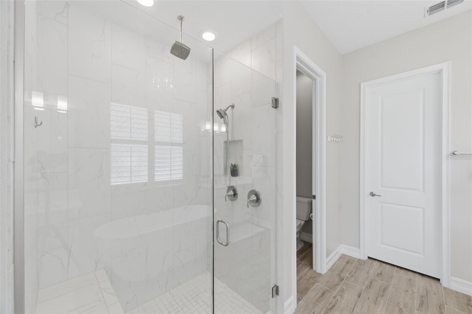 primary ensuite bathroom