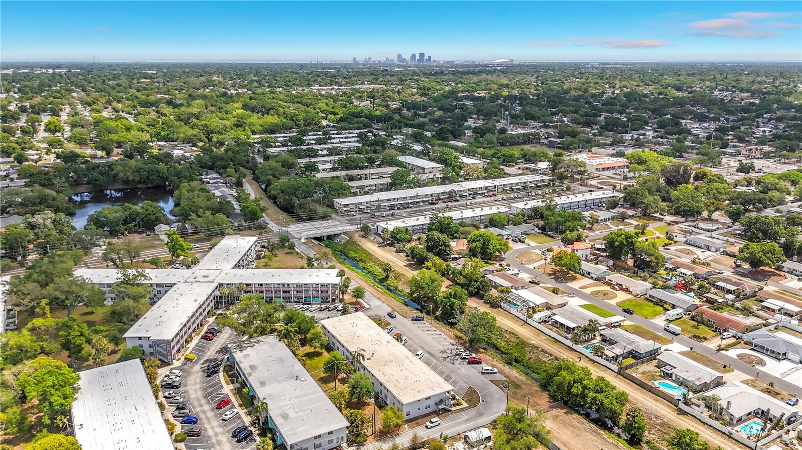 5861 42ND TER N #1610, KENNETH CITY, FL, 33709